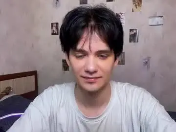 Chaturbate Live Sex Cam of zombde32