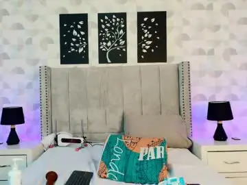 Chaturbate Live Sex Cam of noa_morena