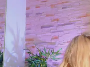 Chaturbate Best live sex cam show of helenceccile