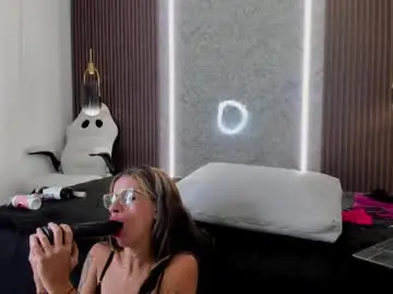 Chaturbate Live Sex Cam of maye_wells_