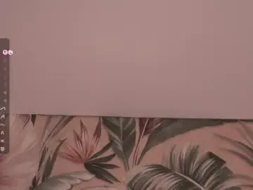 Chaturbate Nude Webcam of zara_shine