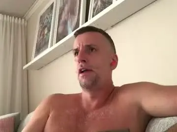 Chaturbate Live Sex Cam of bobberman78