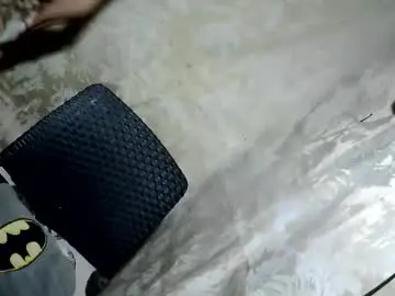 Chaturbate Free Live Porn of hugecock_macy
