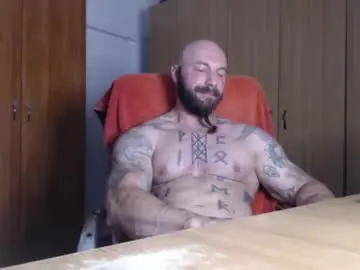 Chaturbate Free Porn Cam of strongivan