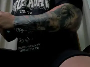 Chaturbate Live Sex of clintmasterss