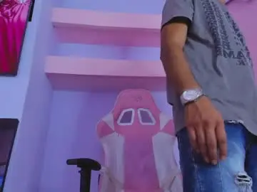 Chaturbate Live Porn of marcusgrayy