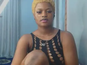 Chaturbate Live Sex Cam of cum_ebony_petitxx