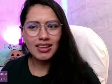 Chaturbate Sex Cam of lauraruiz1