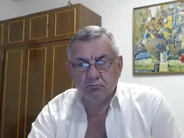 Chaturbate Watch Live Sex Cams of machomale3