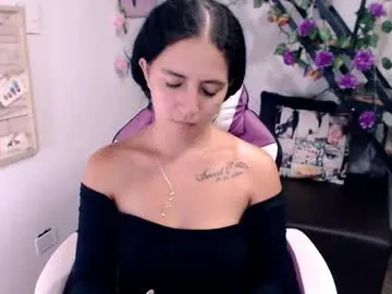 Chaturbate Live Sex Cam of samantha2girl