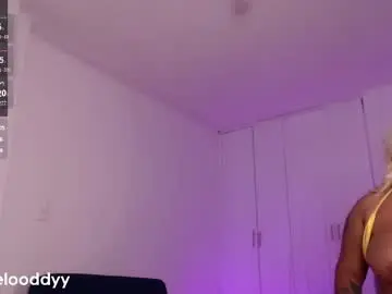 Chaturbate Watch Live Sex Cams of melooddyy
