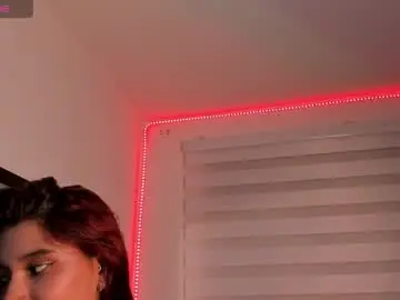 Chaturbate Free Porn Cam of aurora_blazee