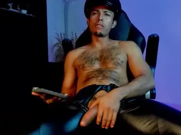 Chaturbate Live Porn of titobell10