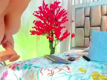 Chaturbate Live Sex Cam of milfhorny_69