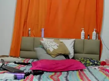 Chaturbate Live Porn of lilybaudyn_
