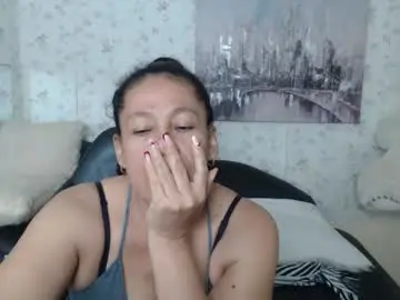 Chaturbate Live Sex Cam of mature_martina_