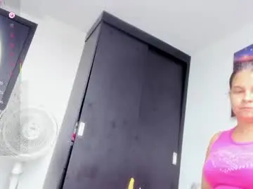 Chaturbate Best live sex cam show of alicia_whittee