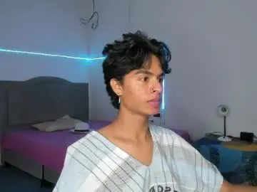 Chaturbate Live Sex of ariel_adan