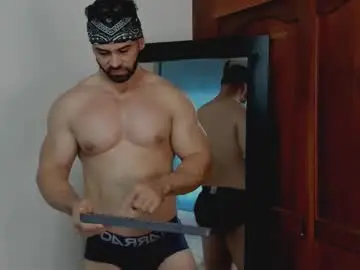 Chaturbate Live Sex Cam of mathews_smith