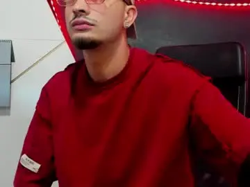 Chaturbate Best live sex cam show of brandontatex