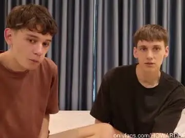 Chaturbate Live Sex Cam of howardkottam