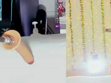 Chaturbate Sex Cam of kitty__rosse__