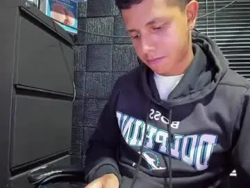 Chaturbate Adult Webcam of g_lincoln