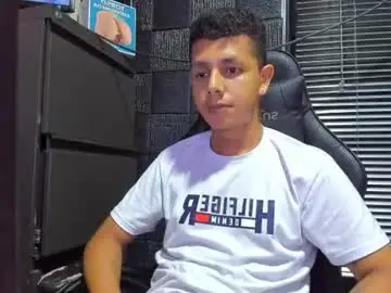 Chaturbate Live Sex of g_lincoln