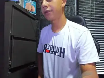 Chaturbate Live Sex of g_lincoln