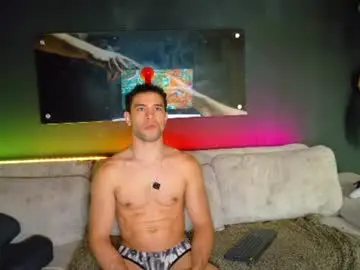 Chaturbate Best live sex cam show of maisonbastian