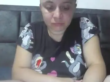 Chaturbate Free Live Porn of isabellaa_hills_