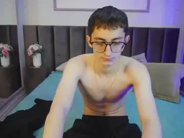 Chaturbate Sex Cam of ronbevs