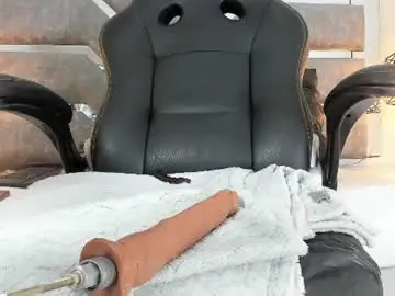 Chaturbate Free Live Porn of slut_milf_