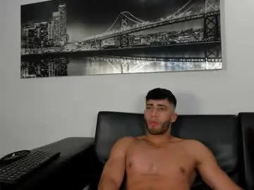 Chaturbate Live Porn of gato_pascal