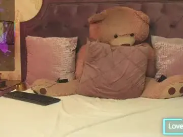 Chaturbate Live Sex Cam of janedevines