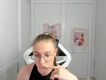 Chaturbate Live Sex Cam of queen_amelie
