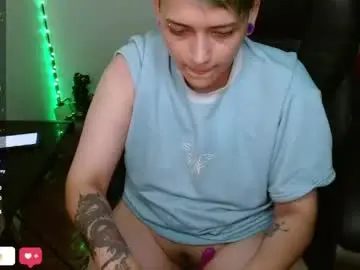 Chaturbate Live Sex Cam of maylyy_kan