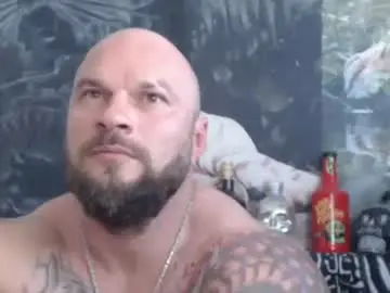 Chaturbate Live Sex Cam of viking_me