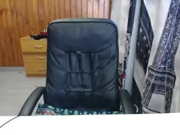 Chaturbate Nude Webcam of xxxnewlywedsxxx