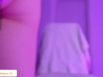Chaturbate Live Sex Cam of chloeminn
