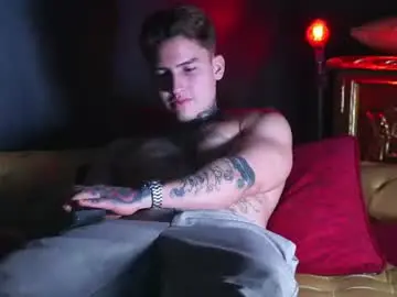 Chaturbate Free Porn Cam of dantecoppolaa