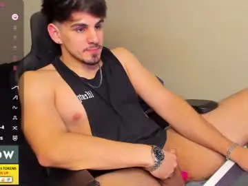 Chaturbate Free Porn Cam of derekcb