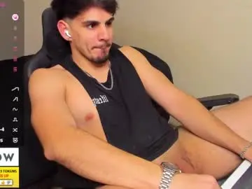 Chaturbate Best live sex cam show of derekcb