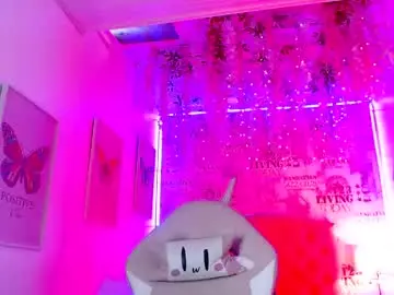 Chaturbate Live Sex of saara_martin