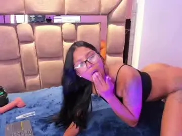 Chaturbate Live Porn of pocahontas_pow