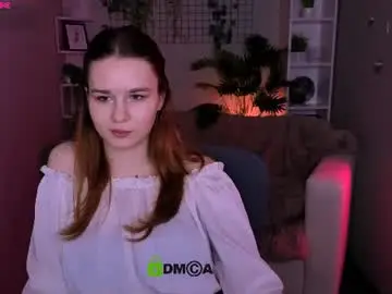 Chaturbate Nude Webcam of angie_foxy