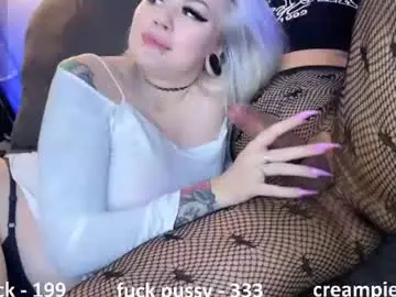 Chaturbate Free Porn Cam of femboy_waifu