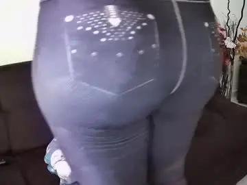 Chaturbate Live Sex Cam of alixxx_culombia