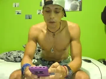 Chaturbate Live Sex Cam of brunocuttie94