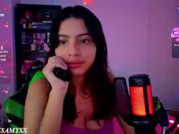 Chaturbate Free Live Porn of helia_n_amy